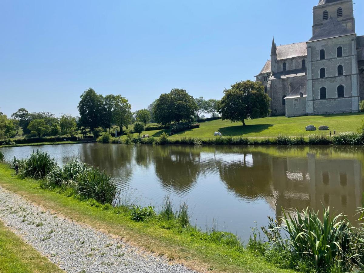 Le Courtil Holiday home Cerisy-la-Foret